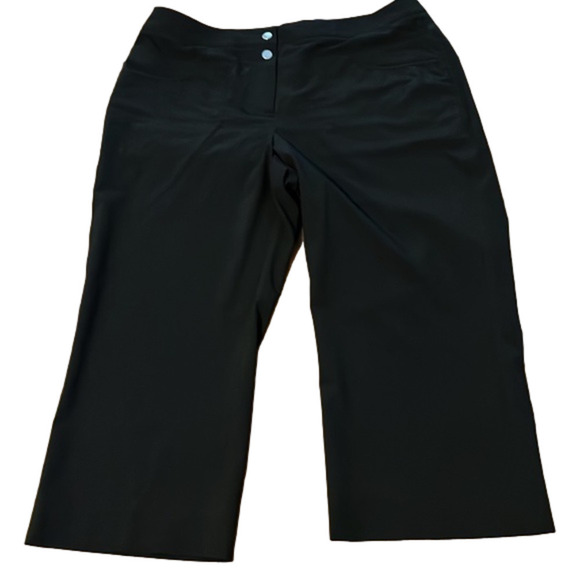 Annika Capris - Picture 1 of 6